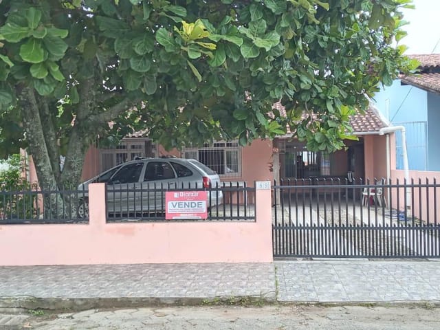 Casa com 264m² 3 quartos e 2 banheiros, à venda, no bairro Praia Alegre em Penha