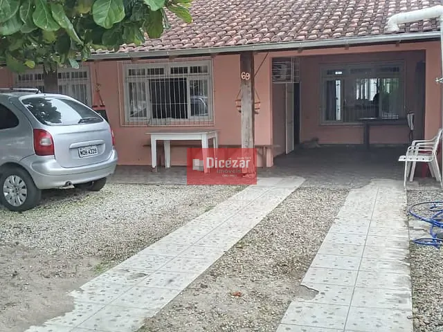 Casa com 264m² 3 quartos e 2 banheiros, à venda, no bairro Praia Alegre em Penha
