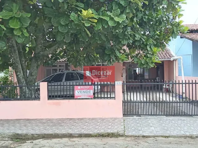 Casa com 264m² 3 quartos e 2 banheiros, à venda, no bairro Praia Alegre em Penha