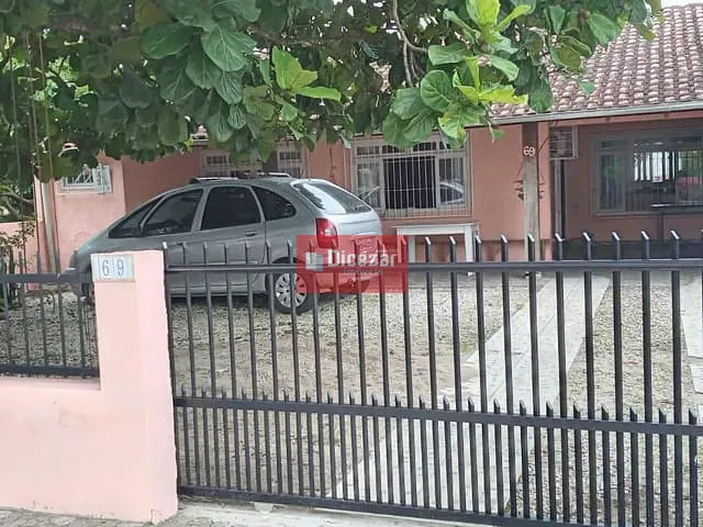 Casa com 264m² 3 quartos e 2 banheiros, à venda, no bairro Praia Alegre em Penha