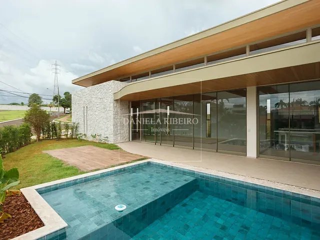 Casa com 617m² 4 quartos e 6 banheiros, à venda, no bairro Recanto do Salto em Londrina