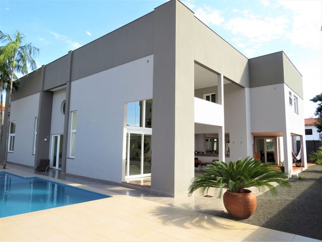 Casa com 1000m² 4 quartos e 7 banheiros, à venda, no bairro Mediterrâneo em Londrina