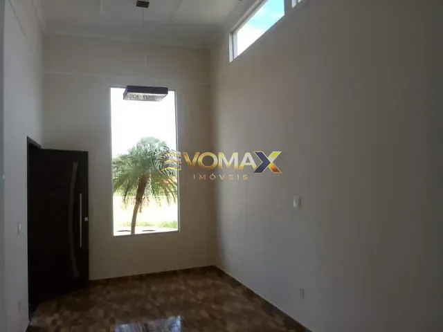 Casa com 168m² 3 quartos e 2 banheiros, para alugar, no bairro Portal dos Pinheiros II em Itapetininga