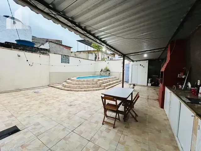 Casa com 87m² 3 quartos e 2 banheiros, à venda, no bairro Santa Eugênia em Nova Iguaçu