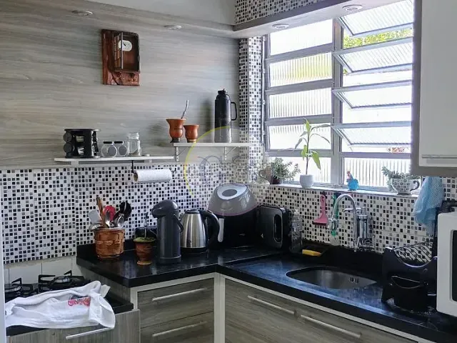 Casa 3 quartos e 2 banheiros, à venda, no bairro Centro em Pelotas