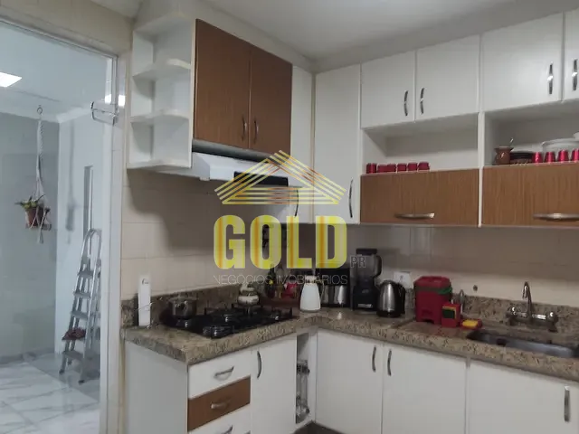 Casa com 360m² 3 quartos e 3 banheiros, à venda, no bairro San Fernando em Londrina