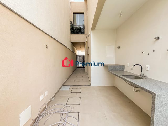 Casa 4 quartos e 7 banheiros, à venda, no bairro Recreio dos Bandeirantes em Rio de Janeiro