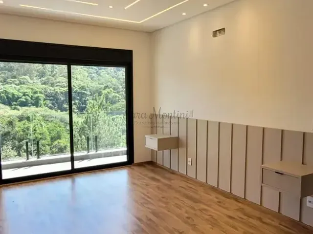 Casa com 500m² 3 quartos e 5 banheiros, à venda ou para alugar, no bairro Jardim Caiapiá em Cotia