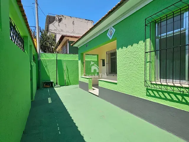 Casa 2 quartos e 1 banheiro, para alugar, no bairro Jardim Meriti em São João de Meriti