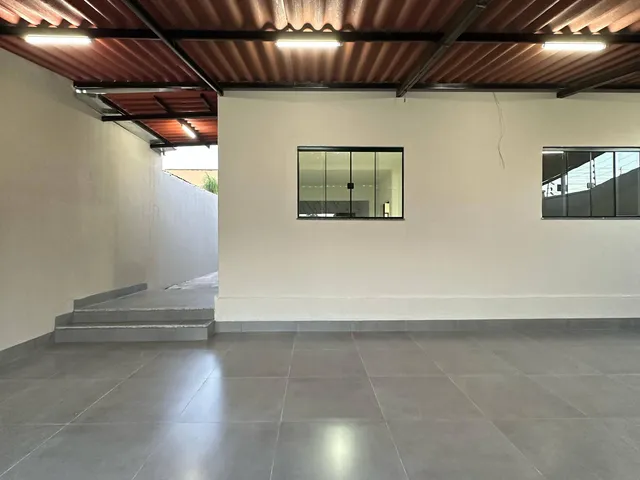 Casa 3 quartos e 2 banheiros, à venda, no bairro Jardim Alphaville em Goiânia