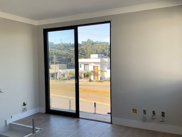 Casa com 860m² 4 quartos e 5 banheiros, à venda, no bairro Monte Alegre em Vinhedo