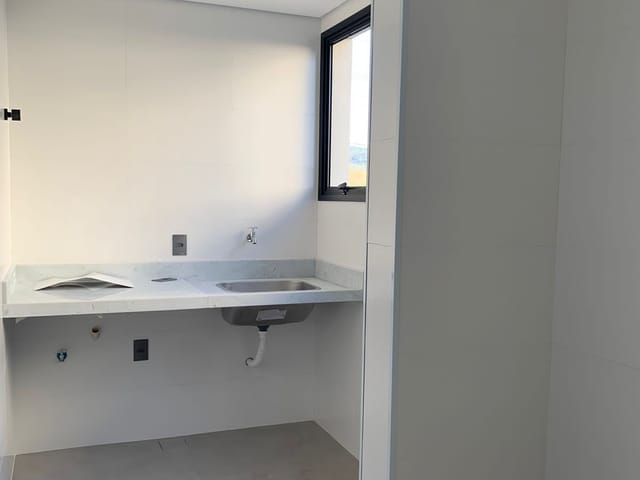 Casa com 860m² 4 quartos e 5 banheiros, à venda, no bairro Monte Alegre em Vinhedo