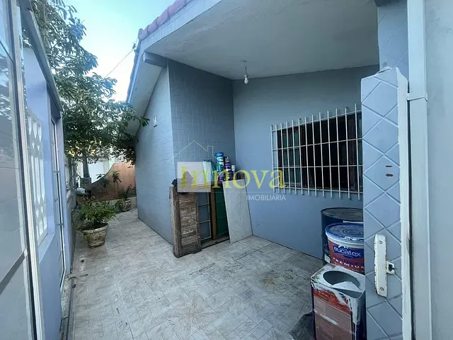Casa com 140m² 3 quartos e 2 banheiros, à venda, no bairro Jardim Casa Branca em Caraguatatuba