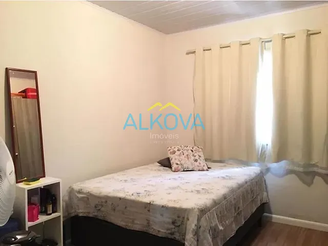 Casa com 300m² 3 quartos e 3 banheiros, à venda, no bairro Vila Betânia em São José dos Campos
