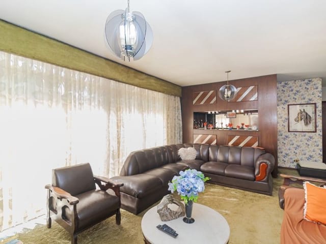 Casa com 476m² 3 quartos e 4 banheiros, para alugar, no bairro Jardim Botânico em Curitiba