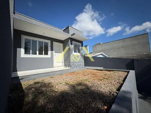 Casa com 180m² 3 quartos e 2 banheiros, à venda, no bairro Paloma em Colombo