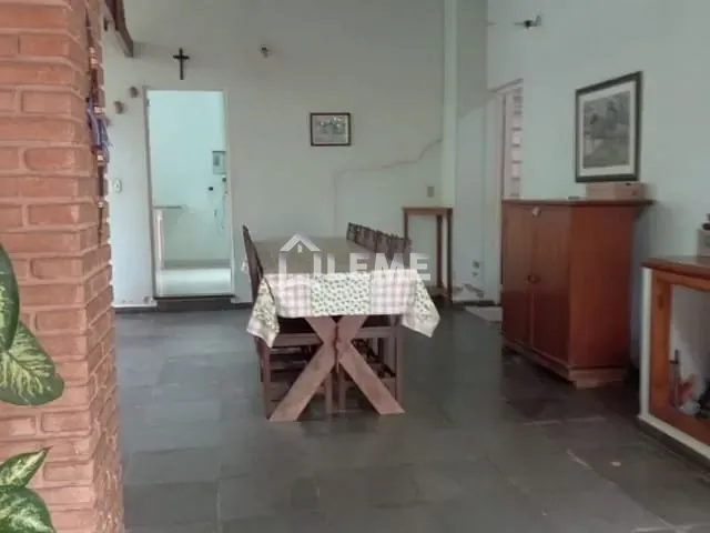 Casa com 475m² 3 quartos e 1 banheiro, à venda, no bairro Centro em Mococa