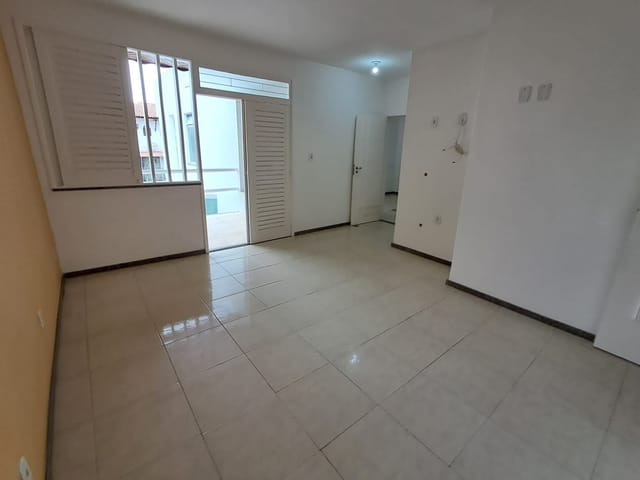 Casa 4 quartos e 4 banheiros, à venda, no bairro Inácio Barbosa em Aracaju