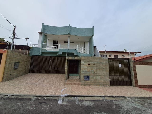 Casa 4 quartos e 4 banheiros, à venda, no bairro Inácio Barbosa em Aracaju
