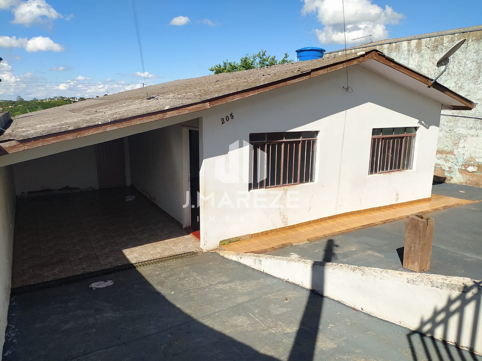 Casa à venda com 2 quartos, 60m² - Foto 1