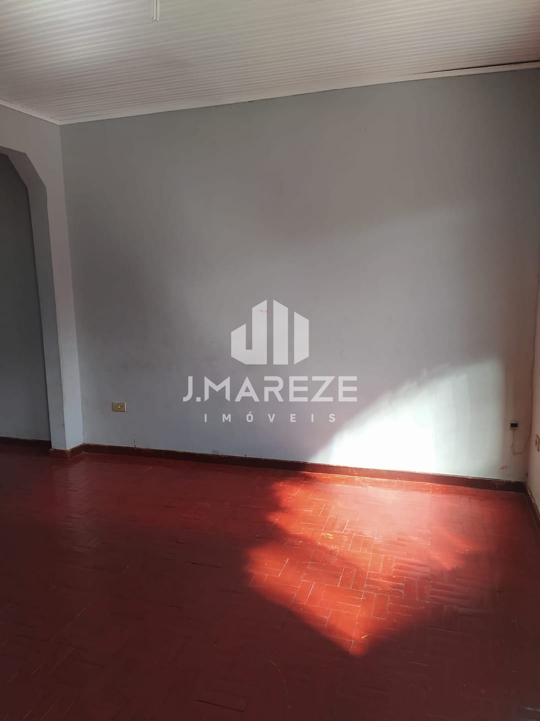 Casa à venda com 2 quartos, 60m² - Foto 4