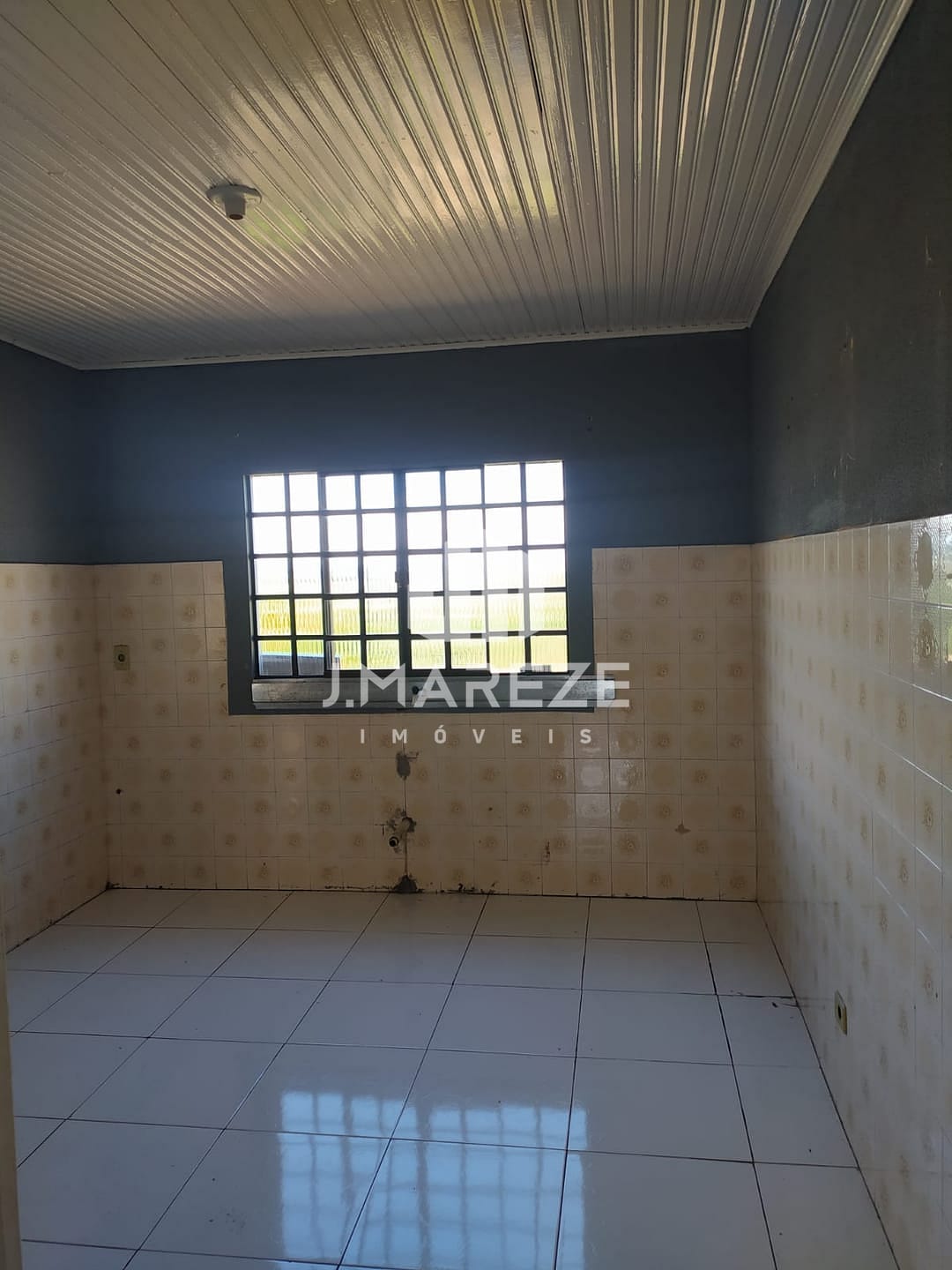 Casa à venda com 2 quartos, 60m² - Foto 9