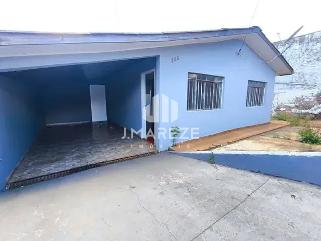 Casa com 520m² 2 quartos e 1 banheiro, à venda, no bairro Vila Nova em Apucarana