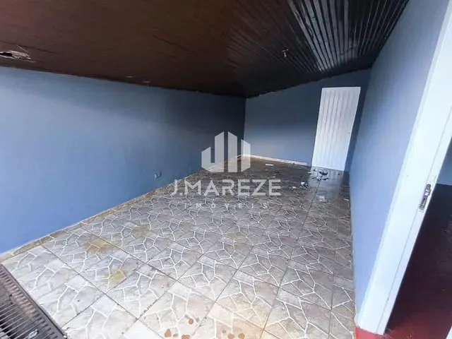Casa com 520m² 2 quartos e 1 banheiro, à venda, no bairro Vila Nova em Apucarana