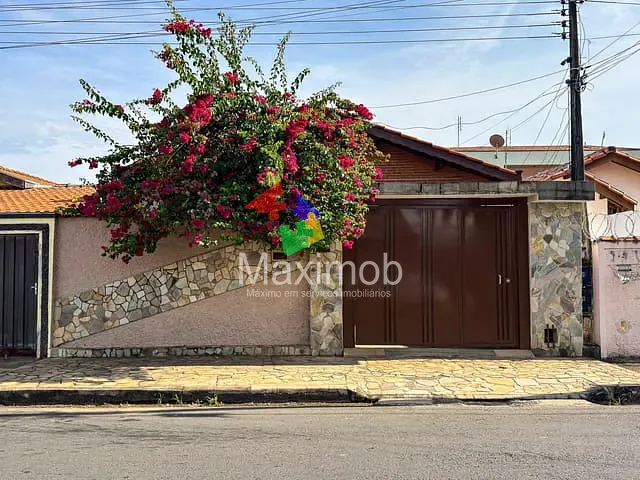 Casa com 200m² 2 quartos e 1 banheiro, à venda, no bairro Loteamento João de Barros em Itapira