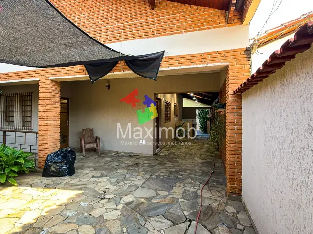 Casa com 200m² 2 quartos e 1 banheiro, à venda, no bairro Loteamento João de Barros em Itapira