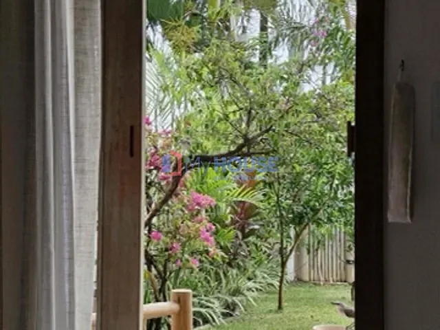 Casa 4 quartos e 4 banheiros, à venda, no bairro Nossa Senhora da Vitória em Ilhéus