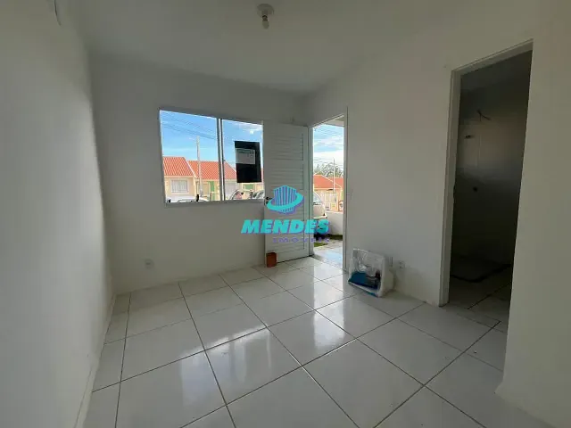 Casa com 50m² 1 quarto e 1 banheiro, para alugar, no bairro Parque Itália em Gravataí