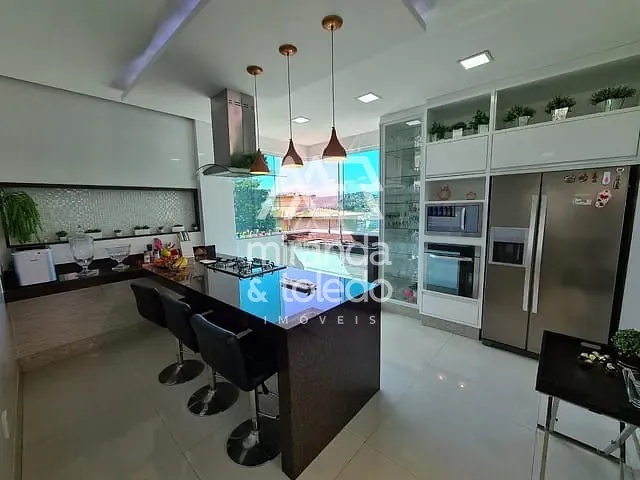 Casa com 280m² 3 quartos e 4 banheiros, à venda, no bairro Jardim Itapemirim em Cachoeiro De Itapemirim