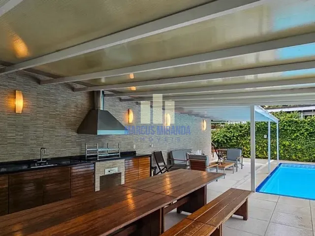 Casa com 1000m² 5 quartos e 2 banheiros, à venda, no bairro Barra da Tijuca em Rio de Janeiro