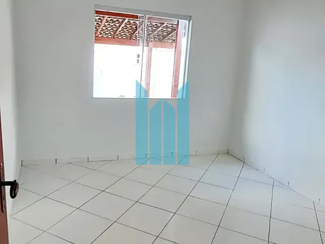Casa 2 quartos e 1 banheiro, à venda, no bairro Santa Teresa em Poços de Caldas