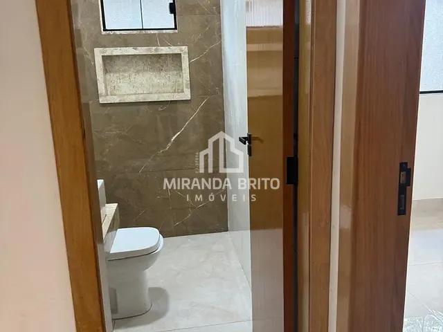 Casa com 252m² 3 quartos e 2 banheiros, à venda, no bairro Vila Oliveira em Aparecida de Goiânia