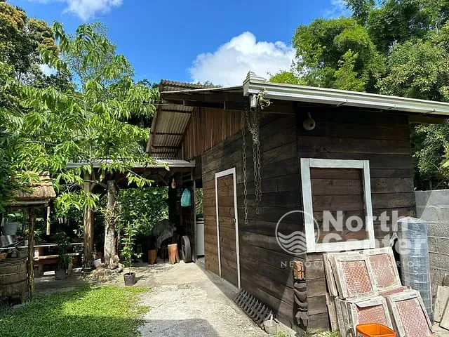 Casa com 360m² 2 quartos e 2 banheiros, à venda, no bairro Conquista em Balneário Barra do Sul