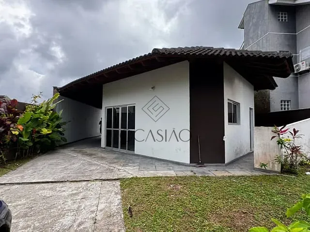 Casa 5 quartos e 3 banheiros, à venda, no bairro Balneário Atami em Pontal do Paraná