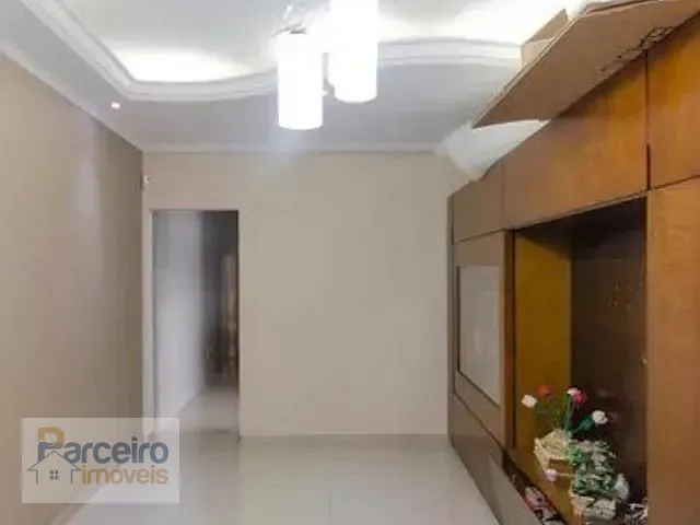 Casa 2 quartos e 1 banheiro, à venda, no bairro Limoeiro em São Paulo