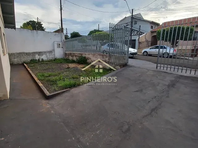 Casa com 300m² 3 quartos e 1 banheiro, à venda, no bairro Jardim Vila Rica em Cambé