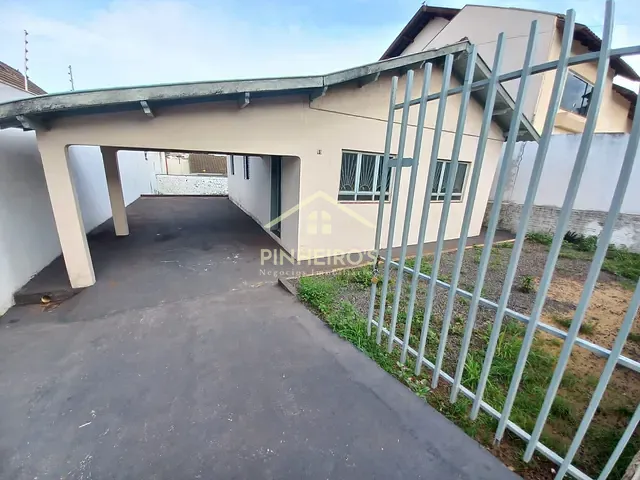 Casa com 300m² 3 quartos e 1 banheiro, à venda, no bairro Jardim Vila Rica em Cambé