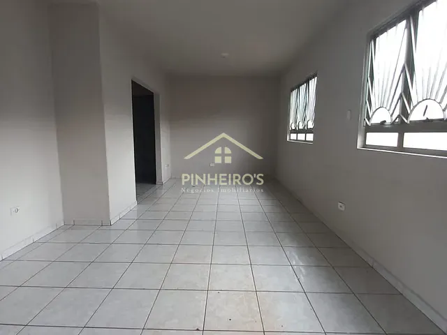 Casa com 300m² 3 quartos e 1 banheiro, à venda, no bairro Jardim Vila Rica em Cambé