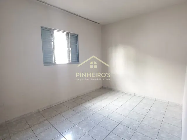 Casa com 300m² 3 quartos e 1 banheiro, à venda, no bairro Jardim Vila Rica em Cambé