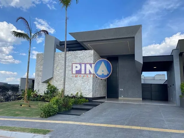 Casa com 444m² 3 quartos e 5 banheiros, à venda, no bairro Fazenda Vau das Pombas em Goiânia