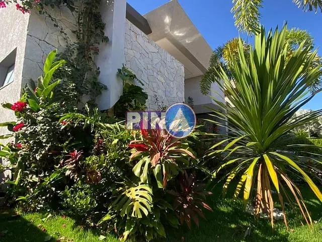 Casa com 444m² 3 quartos e 5 banheiros, à venda, no bairro Fazenda Vau das Pombas em Goiânia