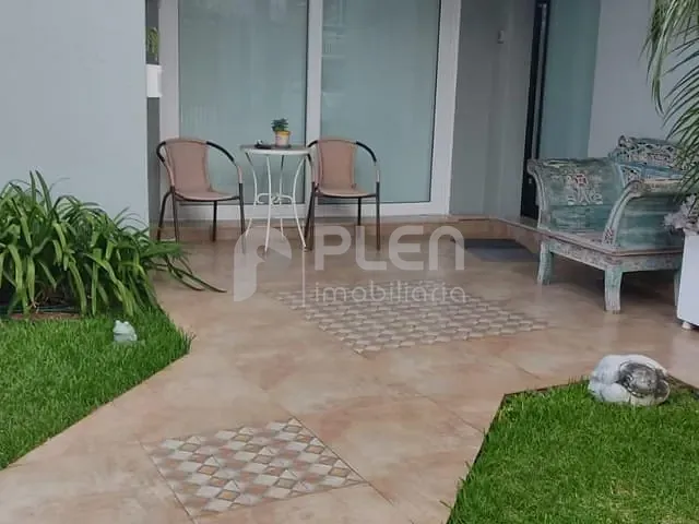 Casa 3 quartos e 3 banheiros, à venda, no bairro Jardim Leonor Mendes de Barros em São Paulo