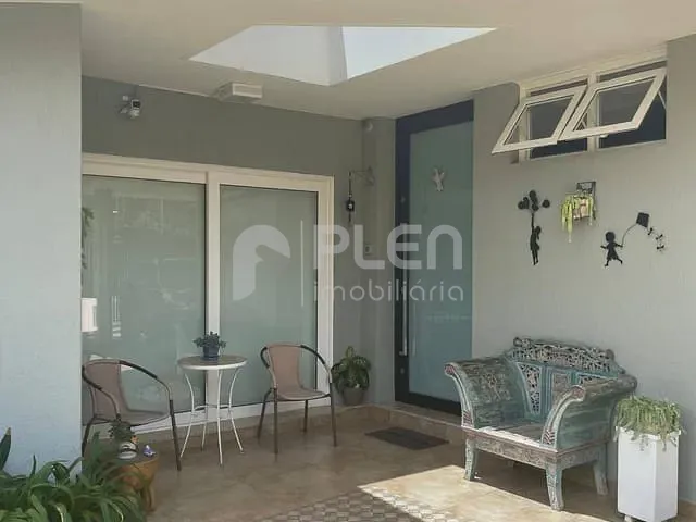 Casa 3 quartos e 3 banheiros, à venda, no bairro Jardim Leonor Mendes de Barros em São Paulo