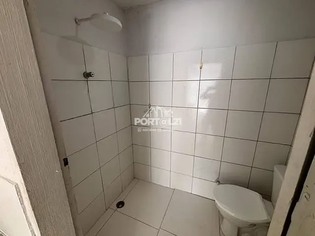 Casa 2 quartos e 1 banheiro, para alugar, no bairro Vila Eduardo em Petrolina