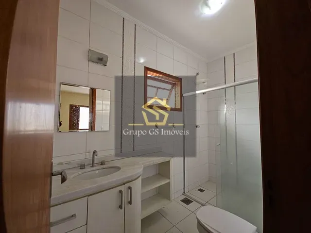 Casa com 250m² 3 quartos e 2 banheiros, à venda, no bairro Pinheirinho em Vinhedo