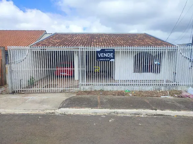 Casa com 210m² 3 quartos e 1 banheiro, à venda, no bairro Núcleo Habitacional 2000 em Guarapuava